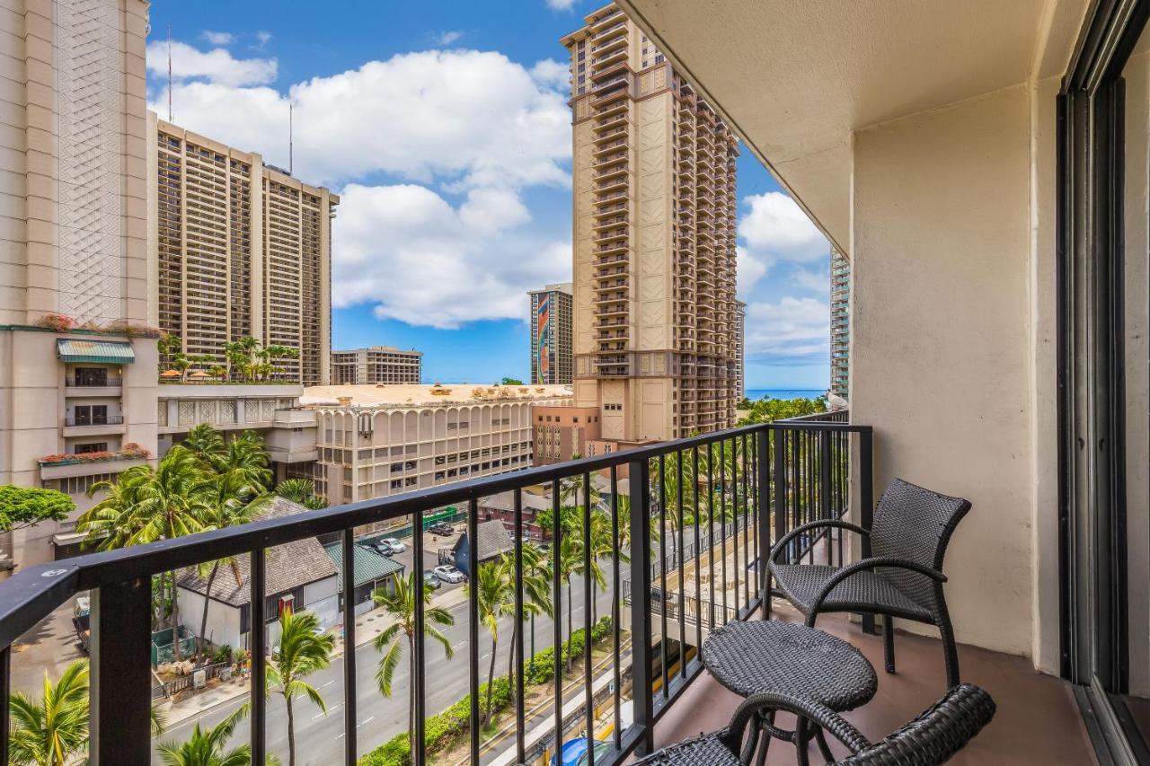 Castle At Palms At Waikiki Hotel 3*